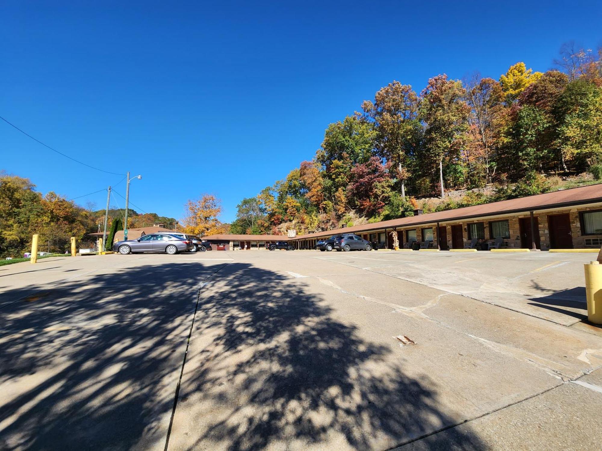Jefferson Hills Motel Clairton Kültér fotó