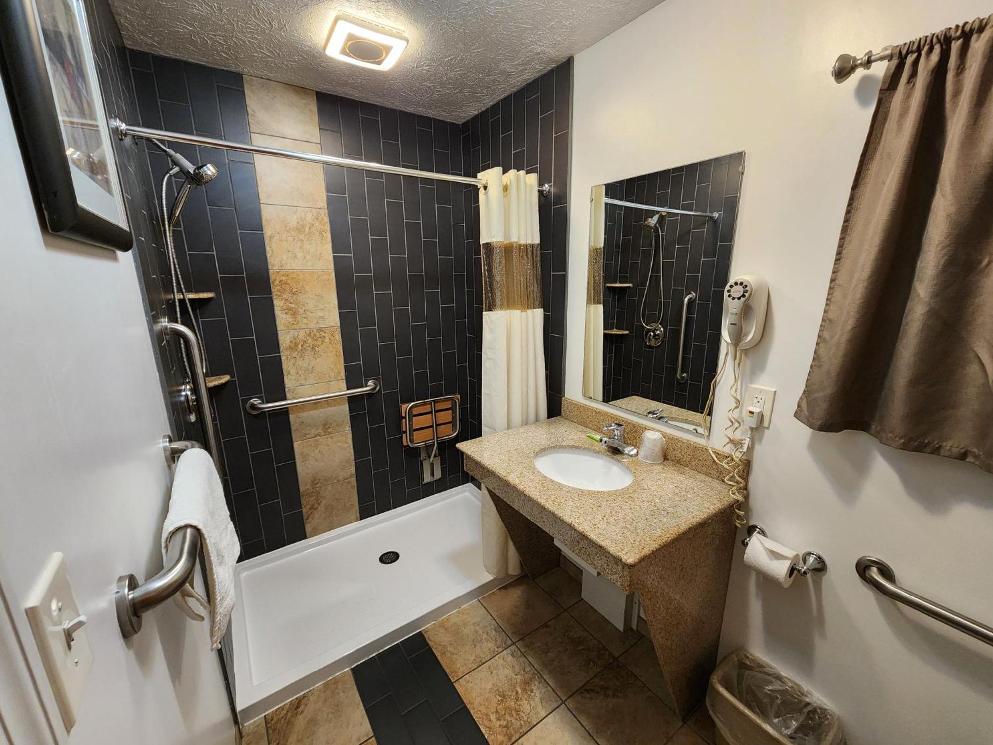 Jefferson Hills Motel Clairton Szoba fotó