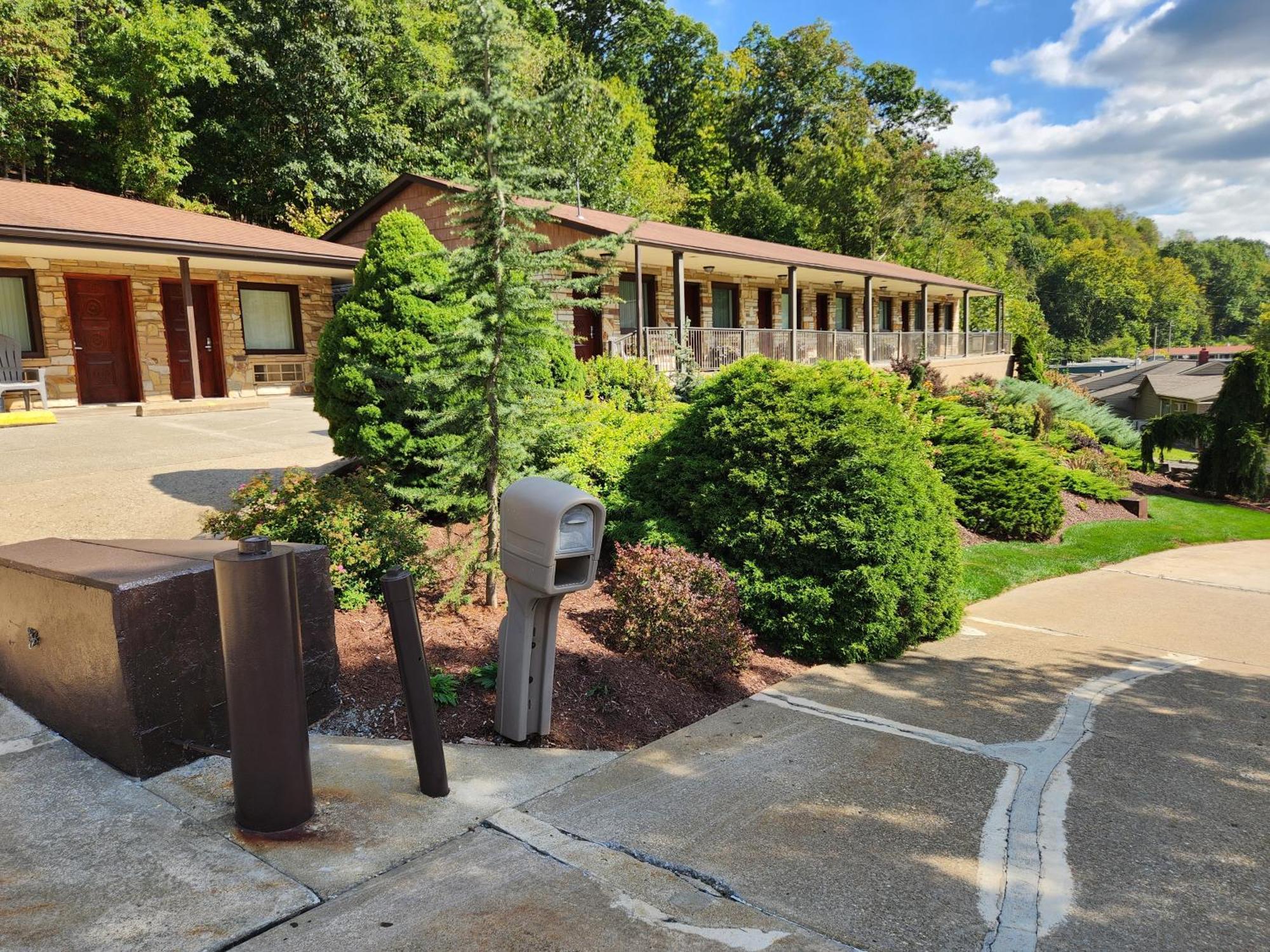 Jefferson Hills Motel Clairton Kültér fotó