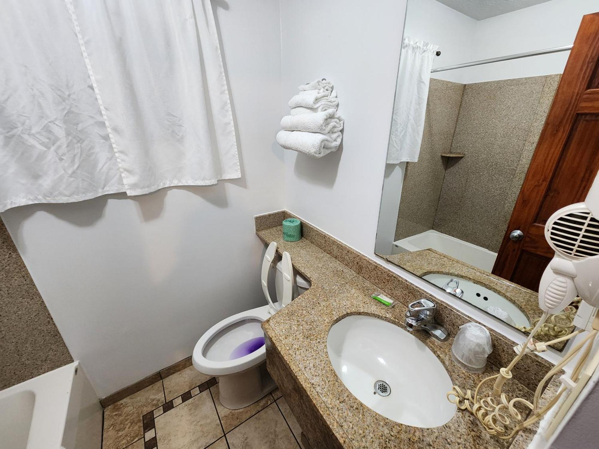 Jefferson Hills Motel Clairton Szoba fotó